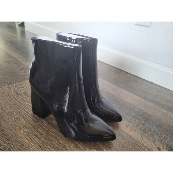 BCBGeneration Briel Pointy Toe Bootie Women's Shiny‎ size 6 #house - Picture 1 of 7